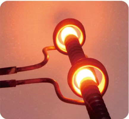 Μηχανή θέρμανσης επαγωγικού επαγωγικού τύπου Splite Core που προσφέρει χρόνο ζωής που υπερβαίνει τις 50000 ώρες Σχεδιασμένο για θερμική επεξεργασία